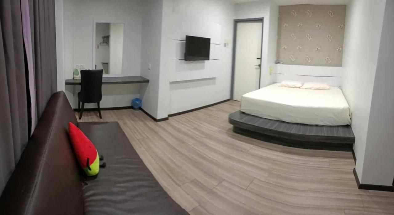 Hotel Lam Seng Pantai Remis Luaran gambar