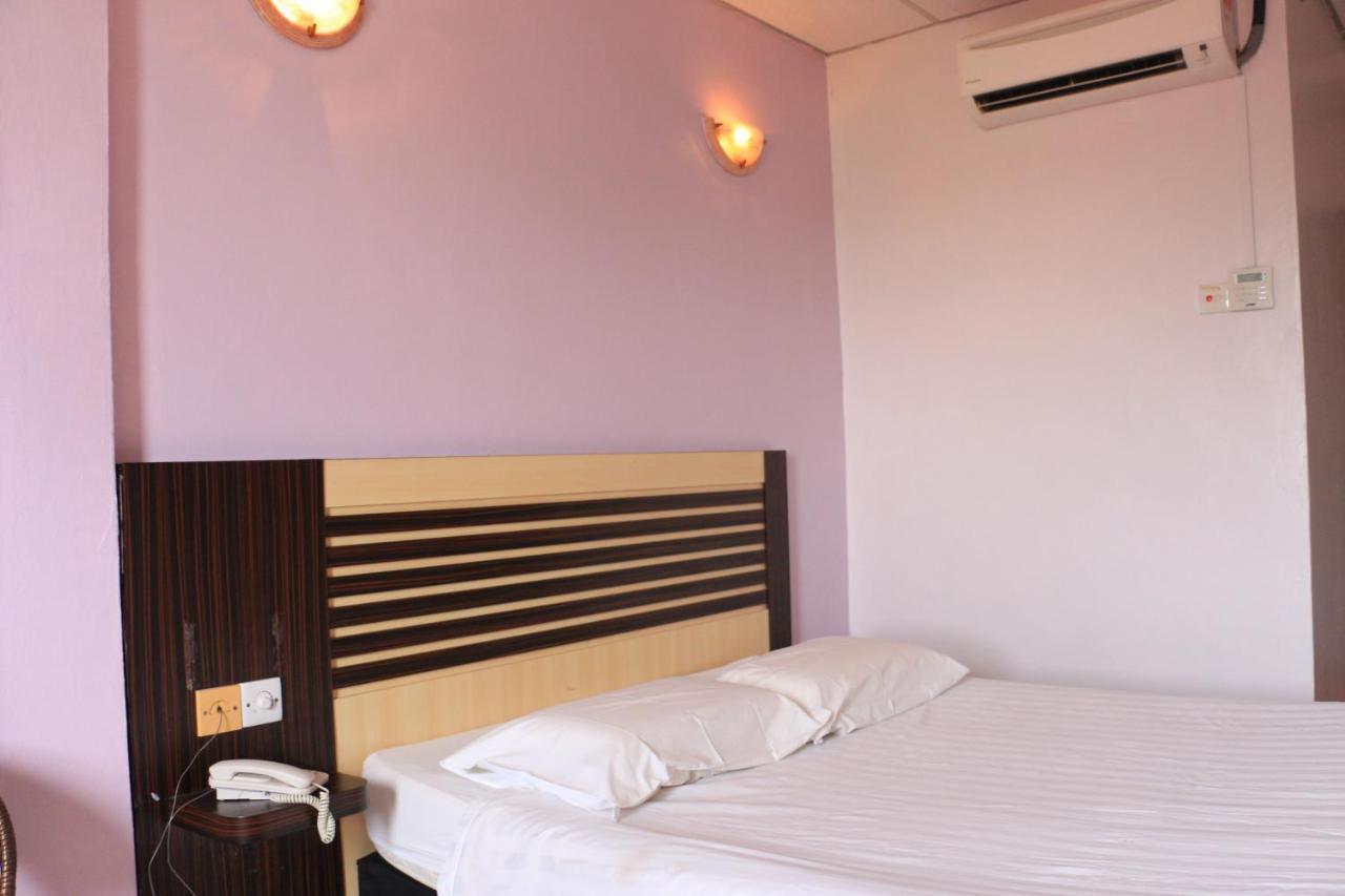 Hotel Lam Seng Pantai Remis Luaran gambar